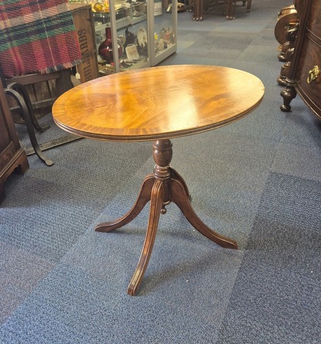 Lovely compact mahogany tilt - compact,