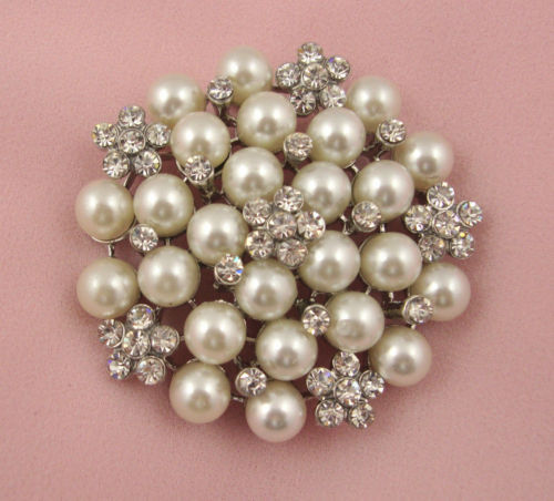 Cream faux pearl flower - &,