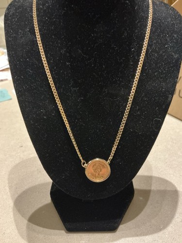 Half sovereign pendant - half, with