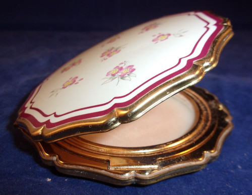 Vintage gold metal - gold, tone