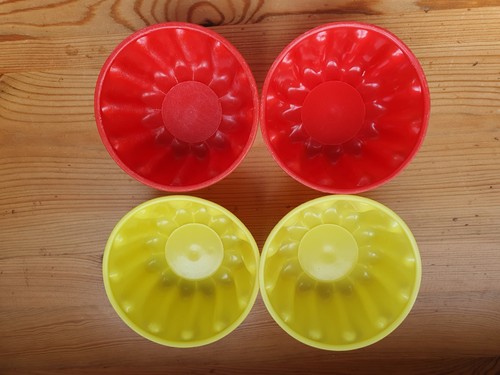 Vintage retro plastic daisy - 4,
