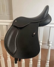 16.5” (42cm) Wintec AP saddle With HART (LATEST MODEL) adjustable black 