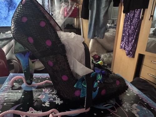 Irregular choice crystal pips - crystal,