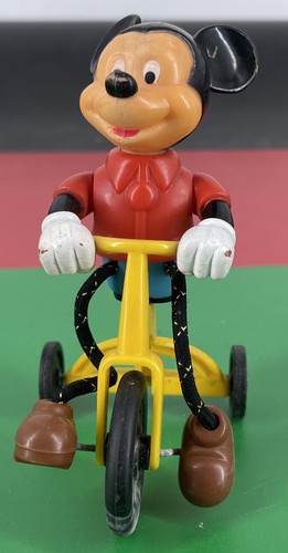 1977 disney plastic - disney,