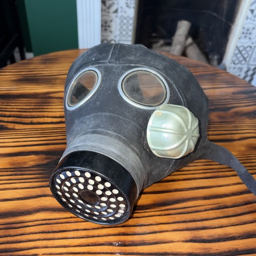 Vintage gas mask british - gas,