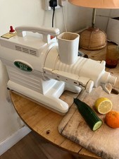 Green star cold press