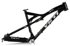 Frame Pivot Bearing Kit | Yeti