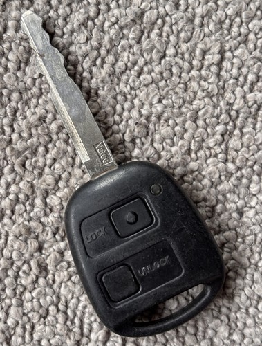 Genuine toyota button - toyota, remote