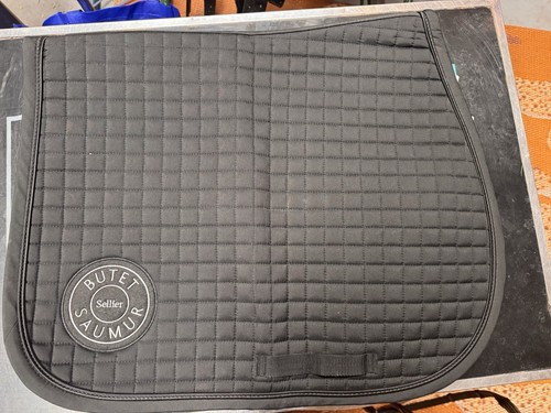 Butet the jumping saddle pad - butet,