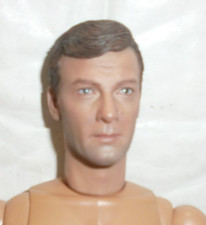 DID Roger Moore nude figure