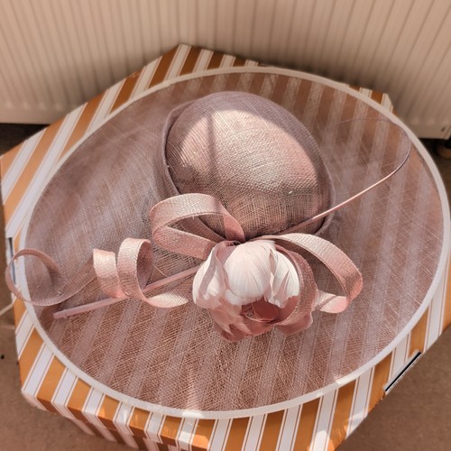 Snoxell gwyther designer - snoxell,