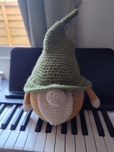 Joblot handmade gnomes - joblot, of