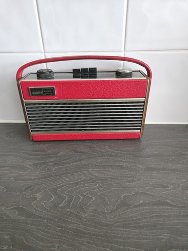 Vintage red radio roberts - vintage,