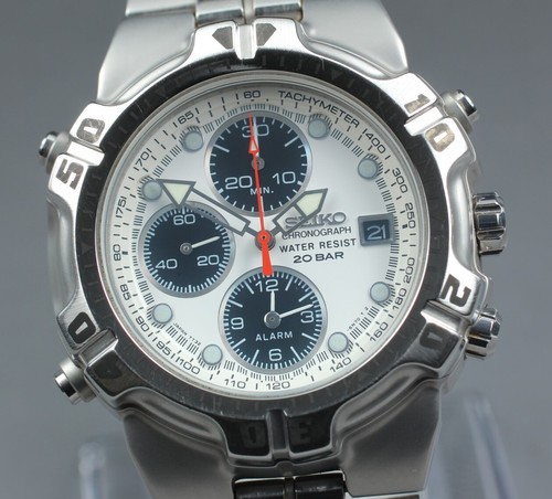 Near mint seiko chronograph - [near,