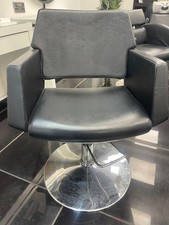 HAIRSALON HYDRAULIC CHAIRS 2