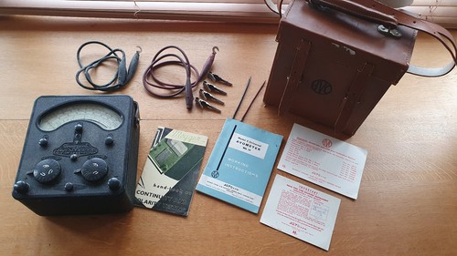 Vintage universal avometer - universal,