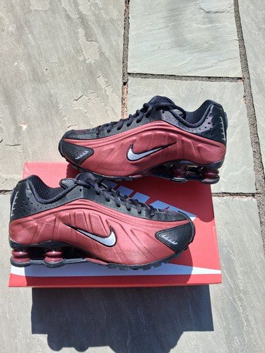 Nike shox team red and - red,