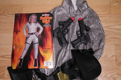 Classic silver tomb raider - classic,