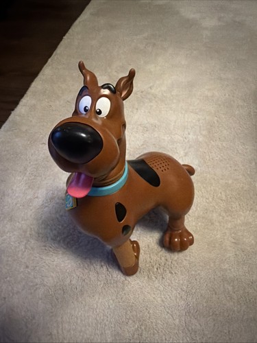 Scoobie doo moving - scoobie,