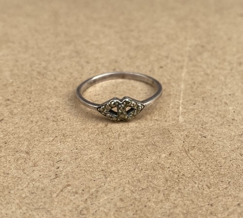 Vintage sterling silver ring - sterling,