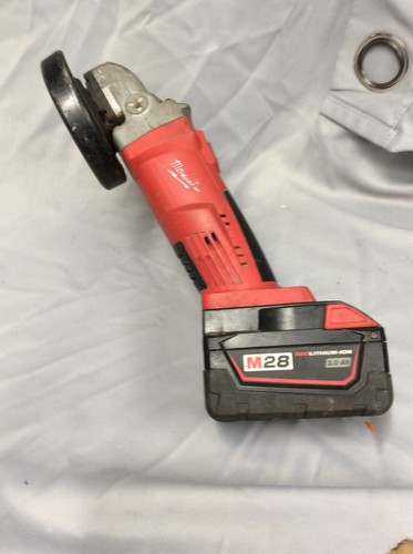 Milwaukee volt angle - 28,
