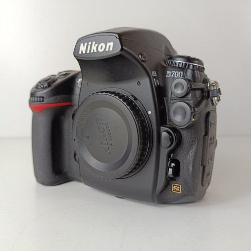 Nikon d700fx camera body only - nikon,