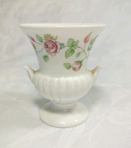 Wedgwood bone china small - small, posy