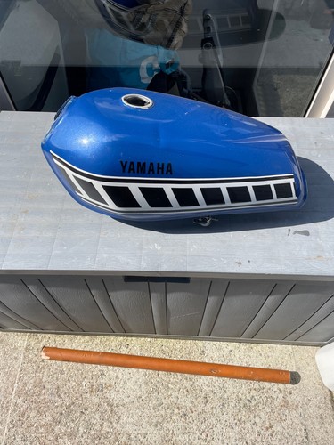 Yamaha petrol tank - yamaha,