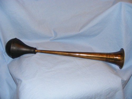 London taxi ltd brass horn - london,