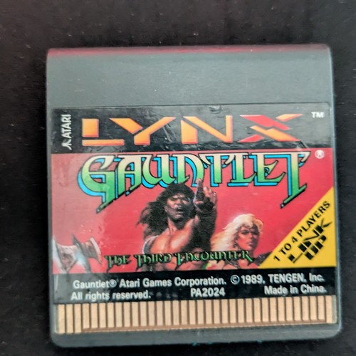 Atari lynx video game - atari,