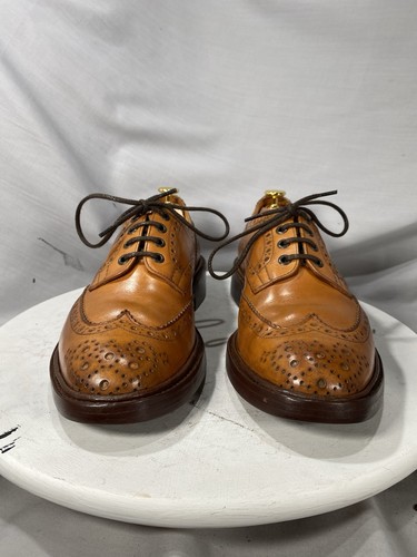 Beautiful pair trickers - pair, of