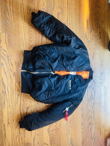 Nwt alpha industries 1 - industries, ma-1