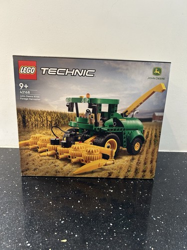 Lego technic john deere - john, 9700