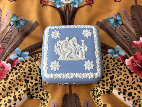 Wedgwood blue jasperware - wedgwood,