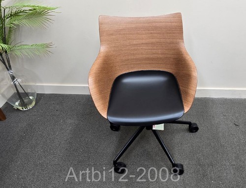 John lewis kartell - lewis, philippe