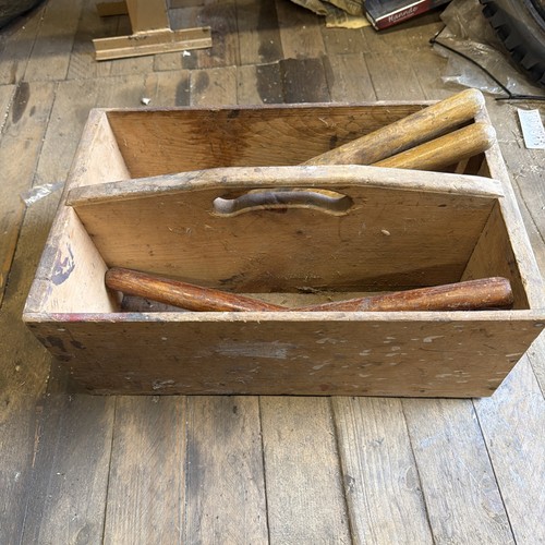 Vtg carpenters tool box - 17”,