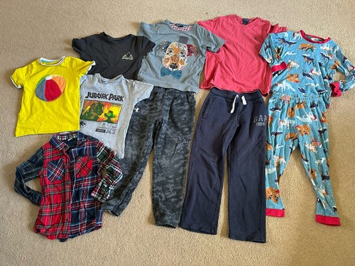 Boys clothes bundle vgc age - clothes,