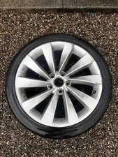 VW Passat CC R18 Alloy Wheel