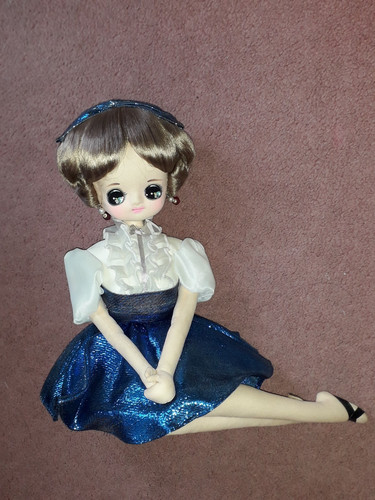 Bradley japanese pose - ,