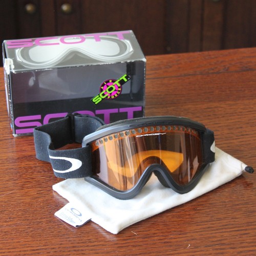 Adults vintage oakley - vintage, air