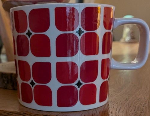 Retro mug typhoon white red - mug,
