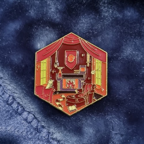 Gryffindor common room pin - room,