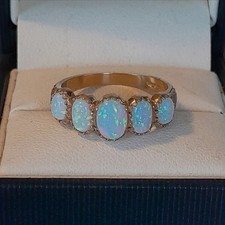 Pretty Hallmarked 9ct Gold