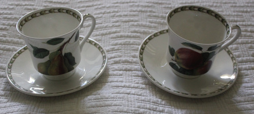 Queens fine bone china - x,