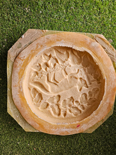 Rubber round relief deer - relief,