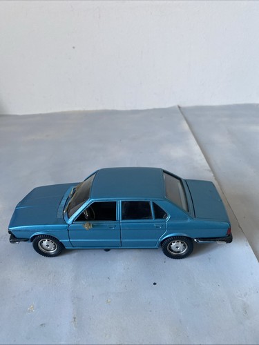 Polistil bmw 525 berlina - 1/25,
