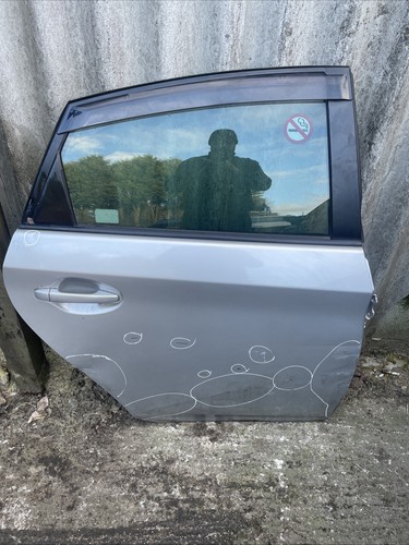 Toyota prius driver side rear - side,