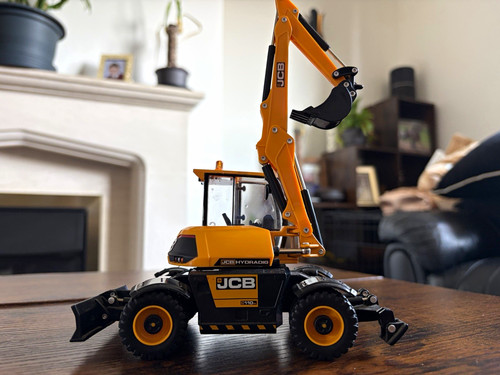 Jcb hydradig 110w - hydradig, britain’s