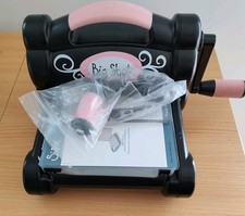 Sizzix Big Shot Cutting Machine Black & Pink,  Bundle Cutting Plates & Platforms