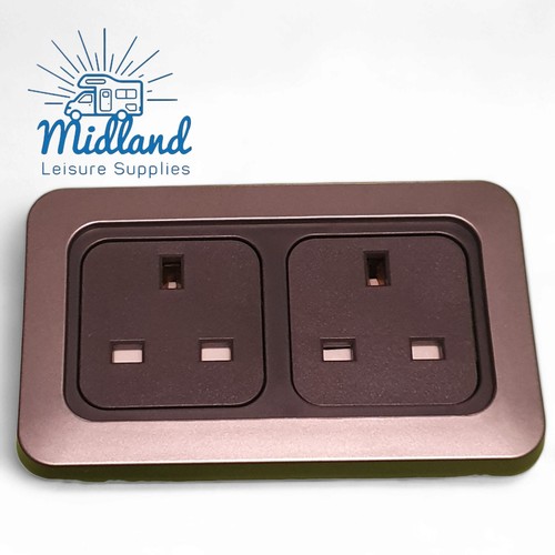 Twin line 240v pin plug - 3,